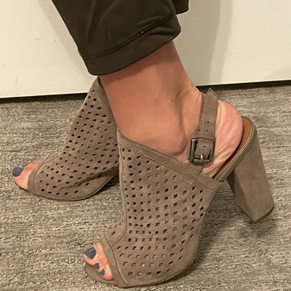 14th & Union Perforated Booties